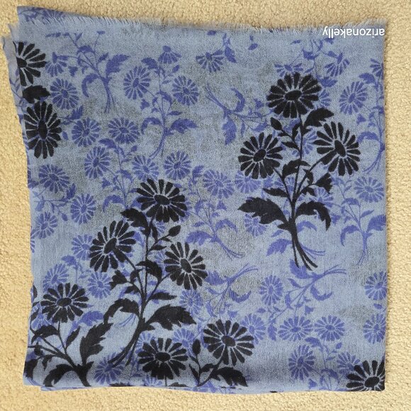 Cashmere Lightweight Scarf Floral Design - Picture 1 of 10